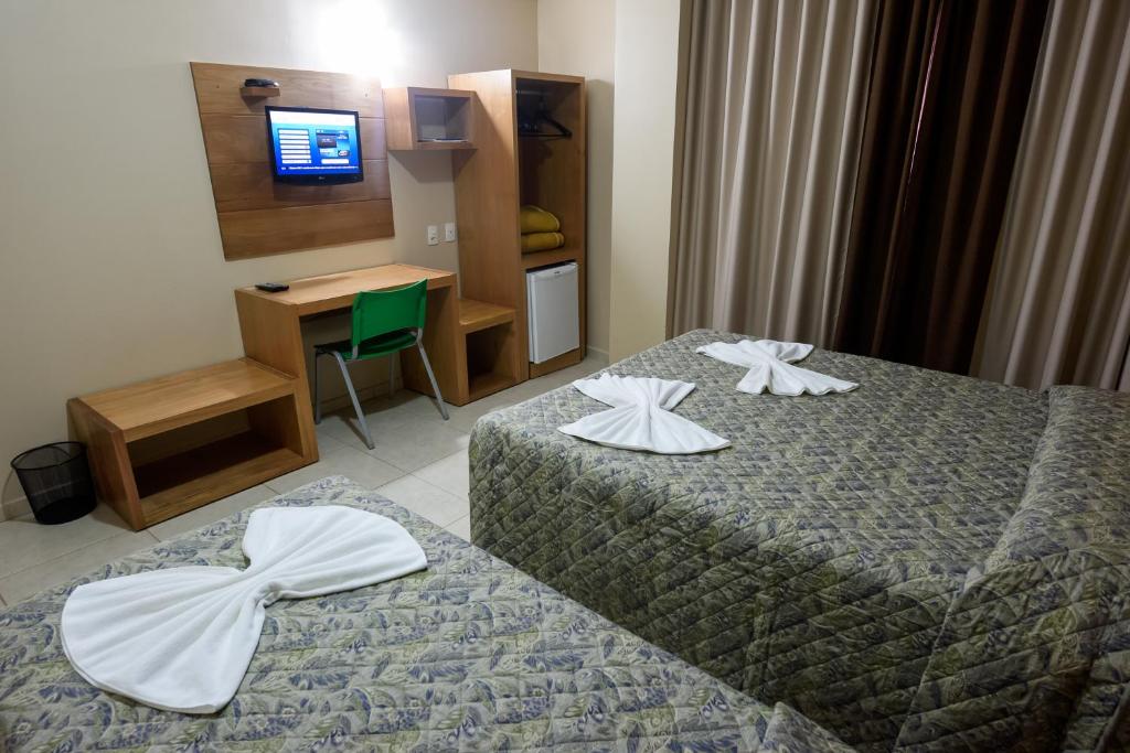  Prisma Plaza Hotel