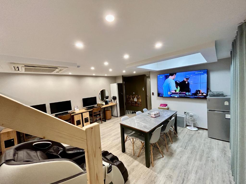 Kuchyň nebo kuchyňský kout v ubytování Series hotel