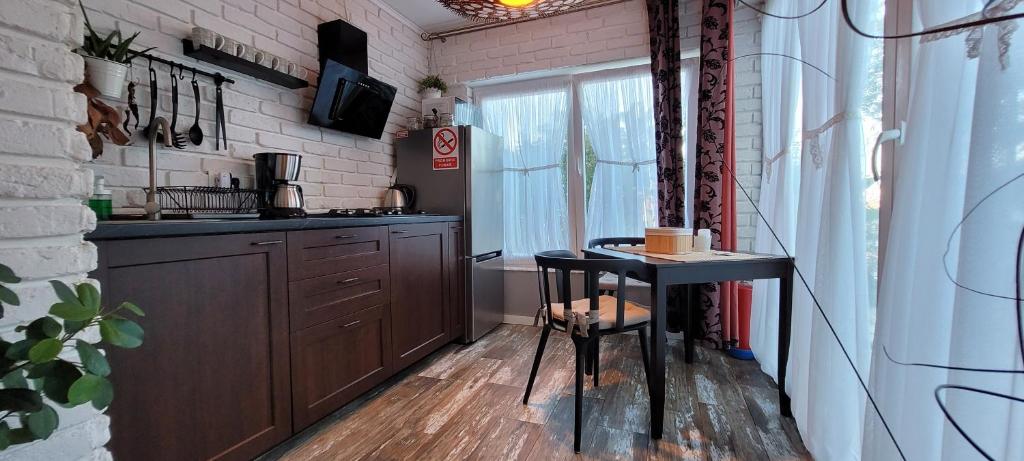 A kitchen or kitchenette at Apartamento Milka Gandia Marchuquera