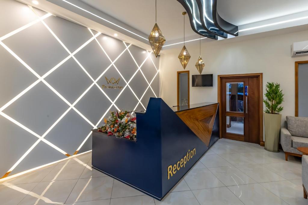 TV a/nebo společenská místnost v ubytování Premium Inn Mombasa City
