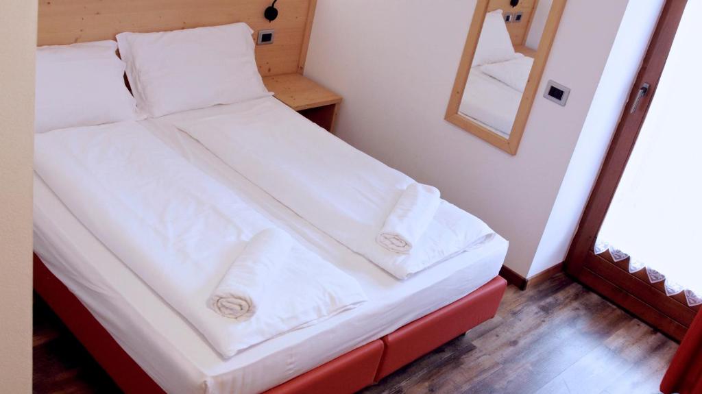 Ski Lodge Pampeago - Habitación Cuádruple