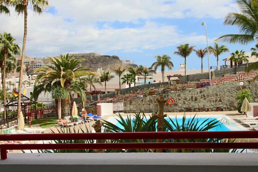 Bazén v ubytovaní Apartamento El Cardenal playa de Cura Mogán alebo v jeho blízkosti