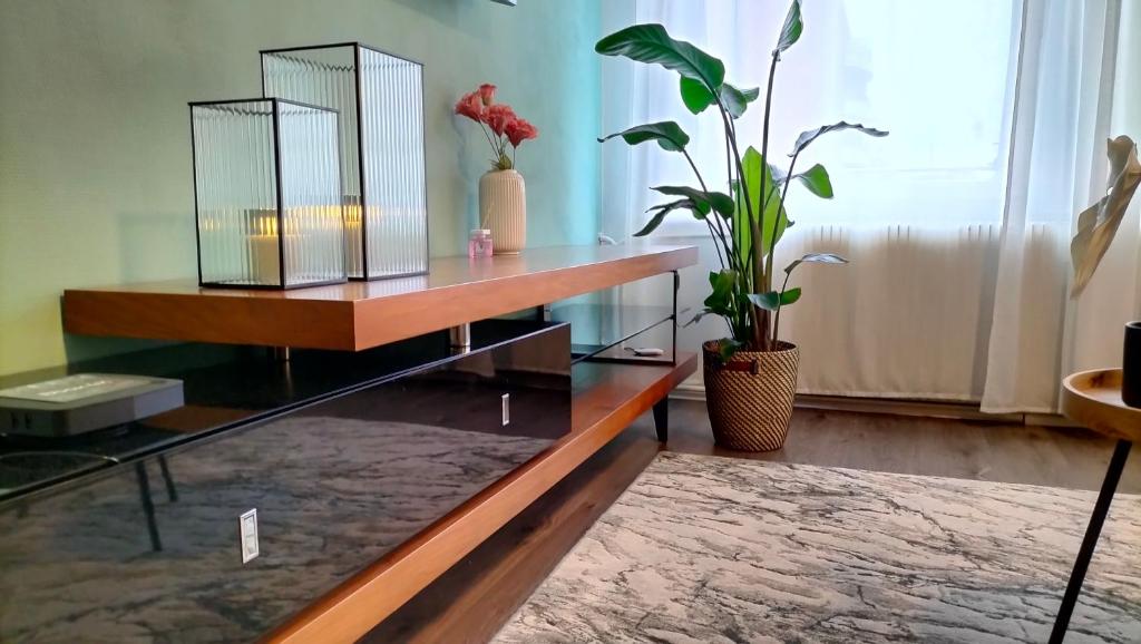 City Center 4 people King Bed, near Switzerland, G'ermany, Near Airport, Free Parking – photo 13