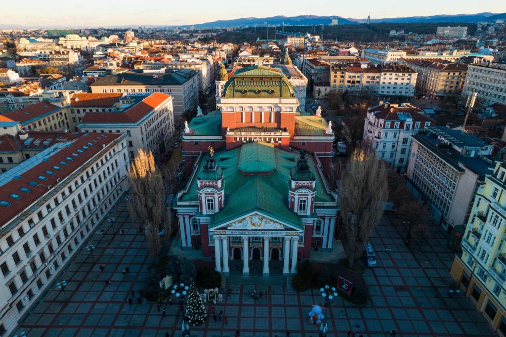 Nespecifikovaný výhled na destinaci Sofie nebo výhled na město při pohledu z apartmánu
