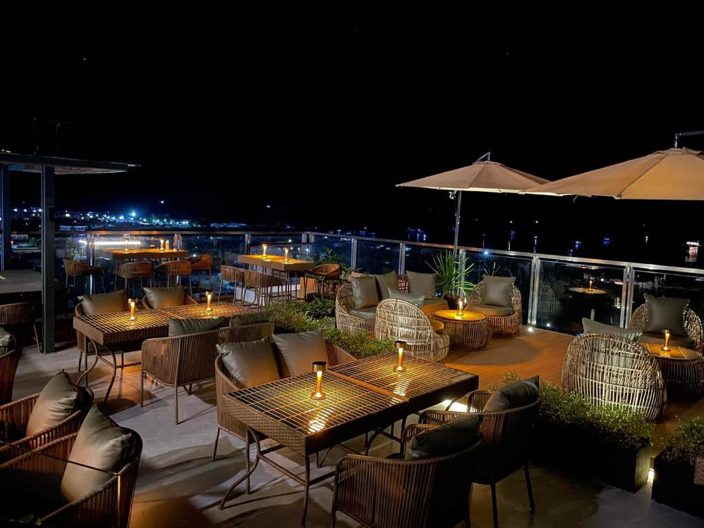 CORON 180 HOTEL PROMO B: WITH-AIRFARE (VIA CLARK) ALL-IN coron Packages