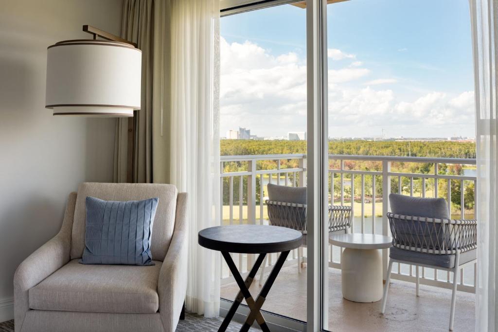 The Ritz-Carlton Orlando, Grande Lakes - 1张国王床，湖景，客房