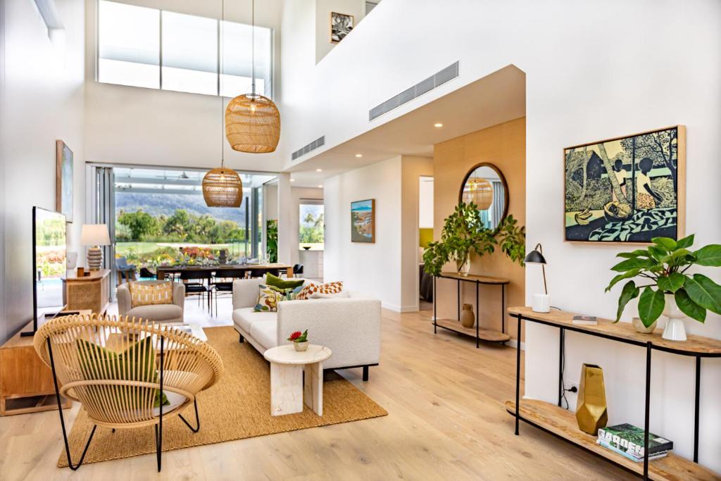 Posezení v ubytování Escape Villas Port Douglas