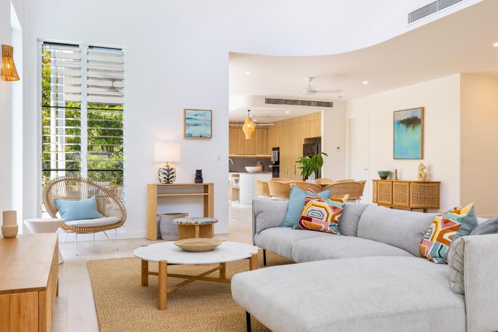 Posezení v ubytování Escape Villas Port Douglas