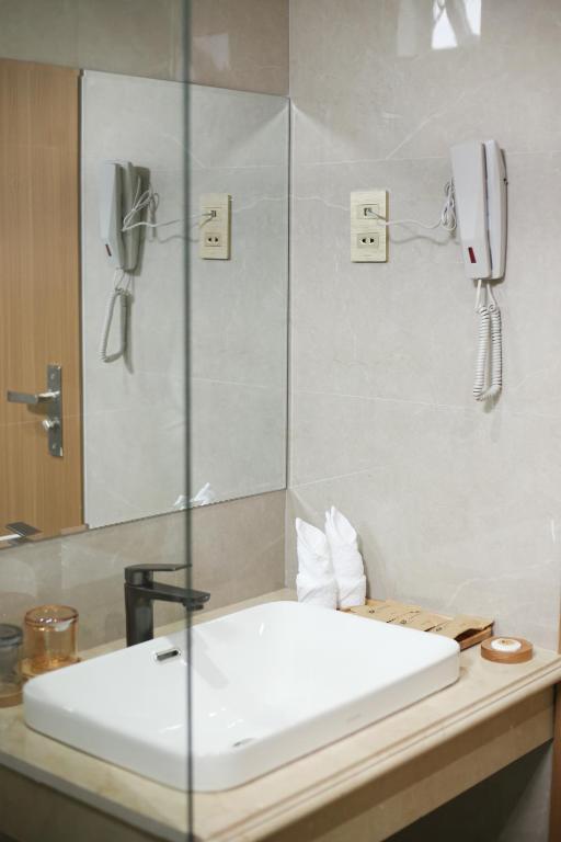 Phú Long Tam Kỳ Hotel & Restaurant - Chambre Double Supérieure