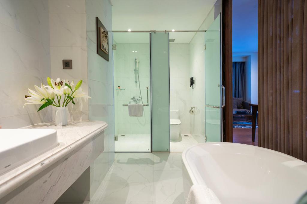 Suite with City View - Included Afternoon Tea
