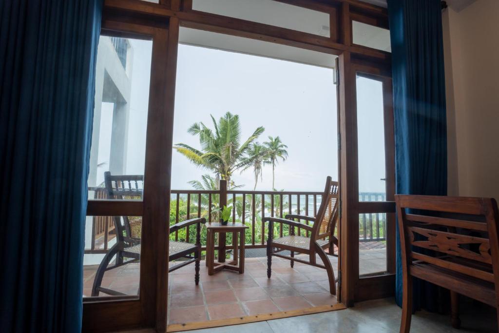 PearlDrop Waves Mirissa - 8