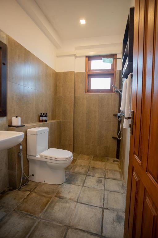 PearlDrop Waves Mirissa - 9