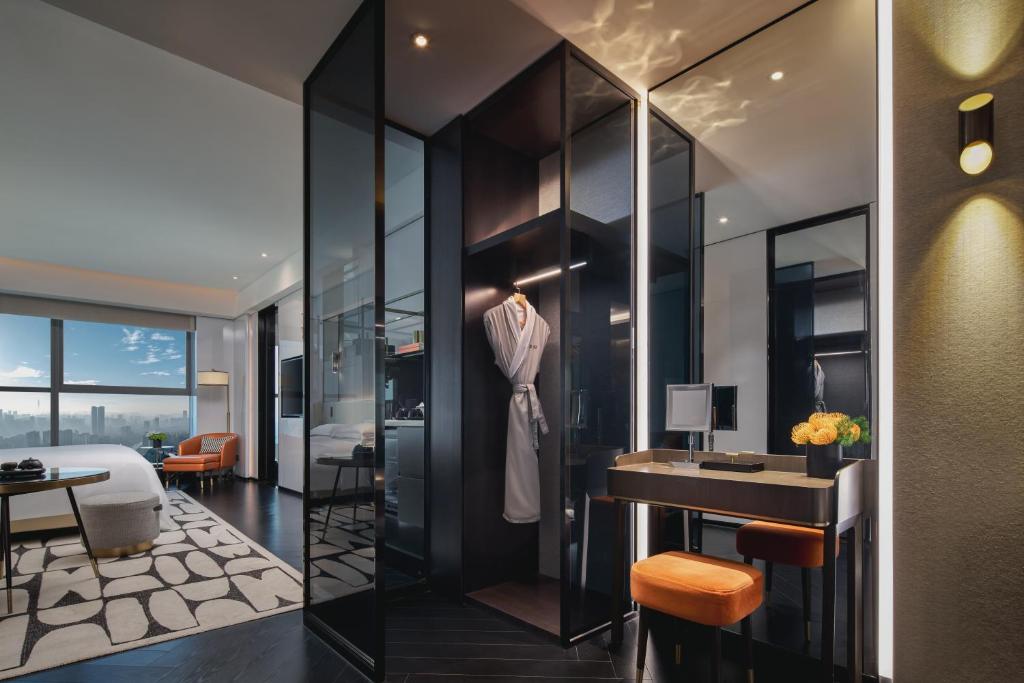 The Langbo Chengdu, in The Unbound Collection by Hyatt - Cuarto King