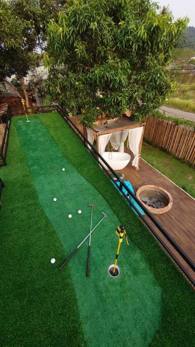 Golf v prázdninového domu nebo okolí