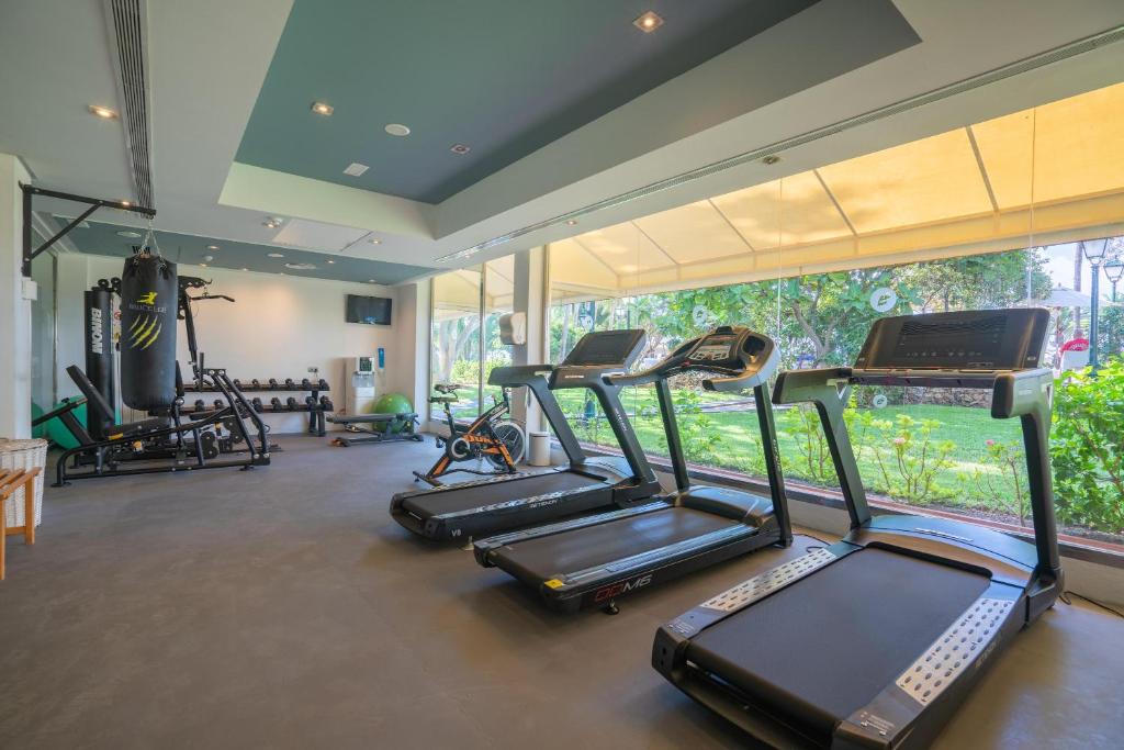 Fitness centrum a/nebo fitness zařízení v ubytování THB Los Molinos - Adults Only