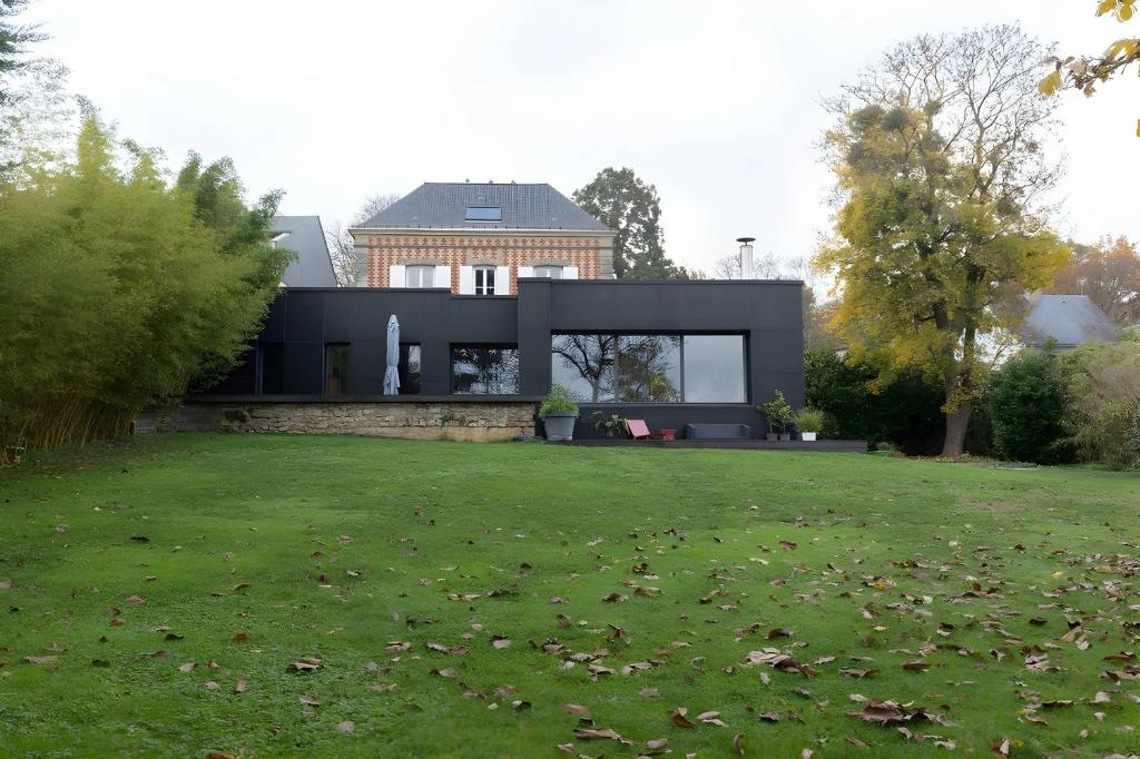 Vonkajšia záhrada v ubytovaní Villa Isaac - Luxueuse - Parking - 16p - Rêve au Mans