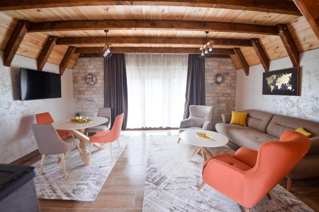 TV a/nebo společenská místnost v ubytování Lux Villas Zabljak