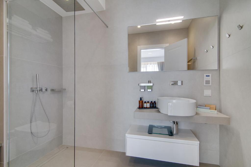 Koupelna v ubytování LIVINGHOME SUITES