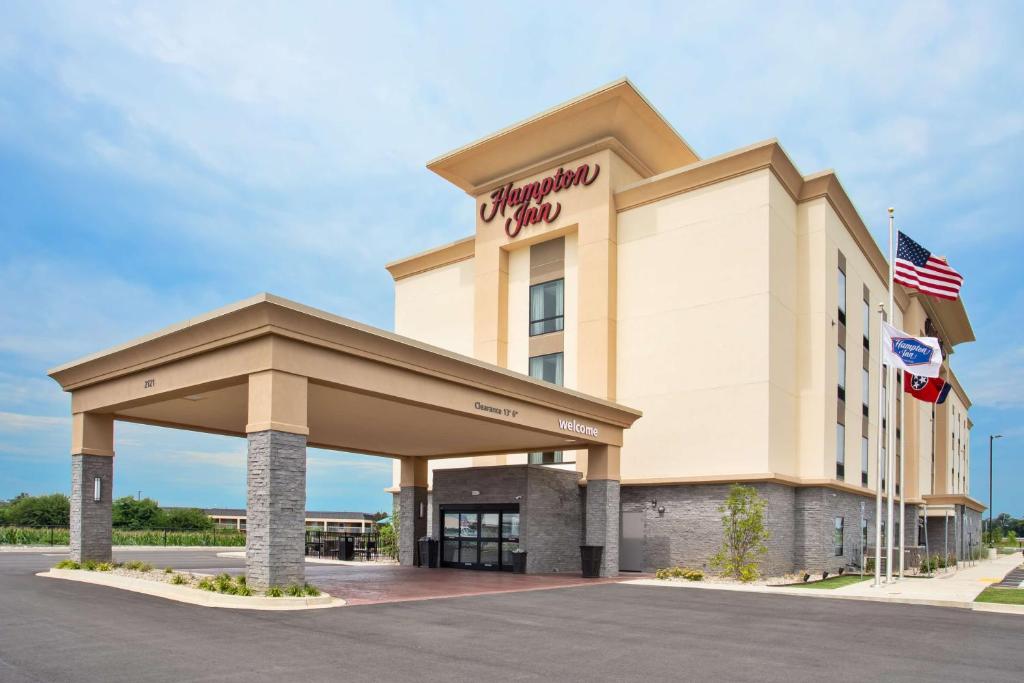 a rendering of the front of a hotel at Hampton Inn Union City, Tn in Union City