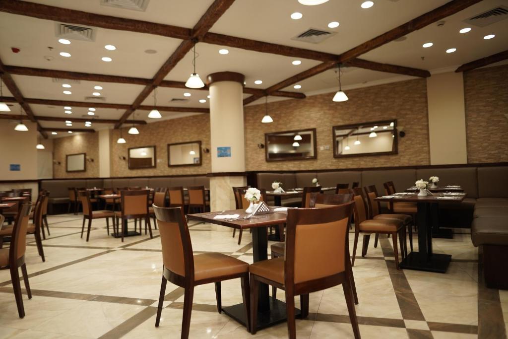 Restaurace v ubytování The Grand Plaza Hotel Smouha