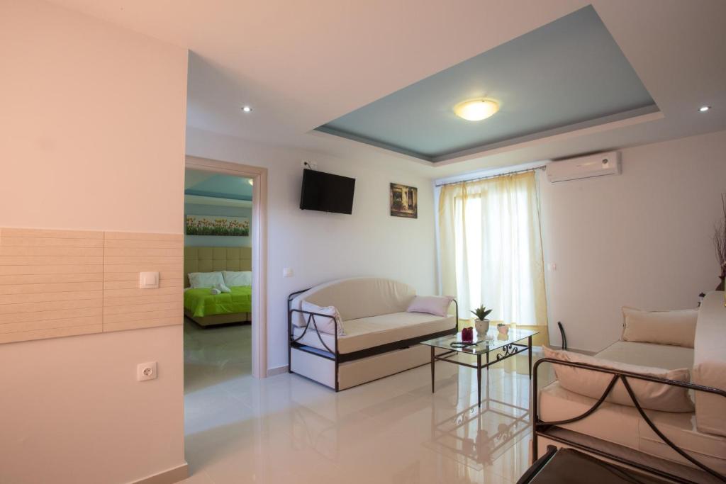 Telewizja i/lub zestaw kina domowego w obiekcie Gouvia Hotel