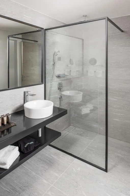 Superior Twin Room with City View