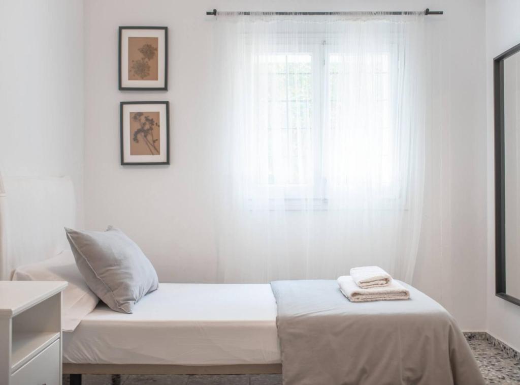 Postel nebo postele na pokoji v ubytování Casa Can Vert con piscina