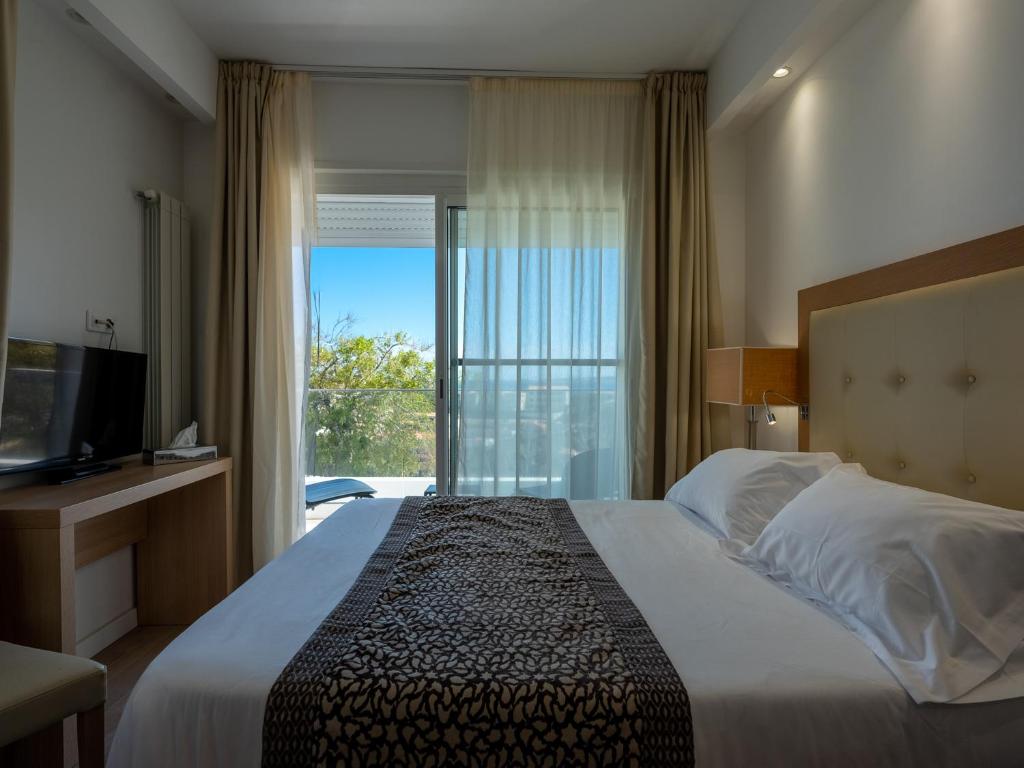 Hotel Revellata & Spa - S - Camera Doppia - Balcone Con Vista Mare/piscina