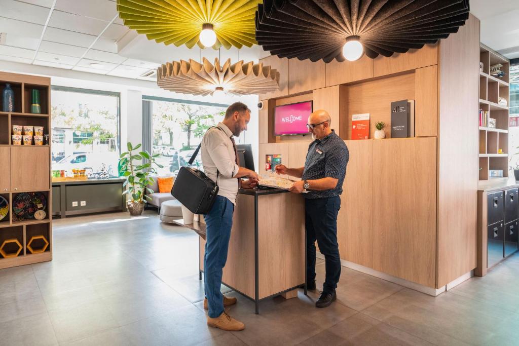 ibis Genève Centre Gare - Resim 6