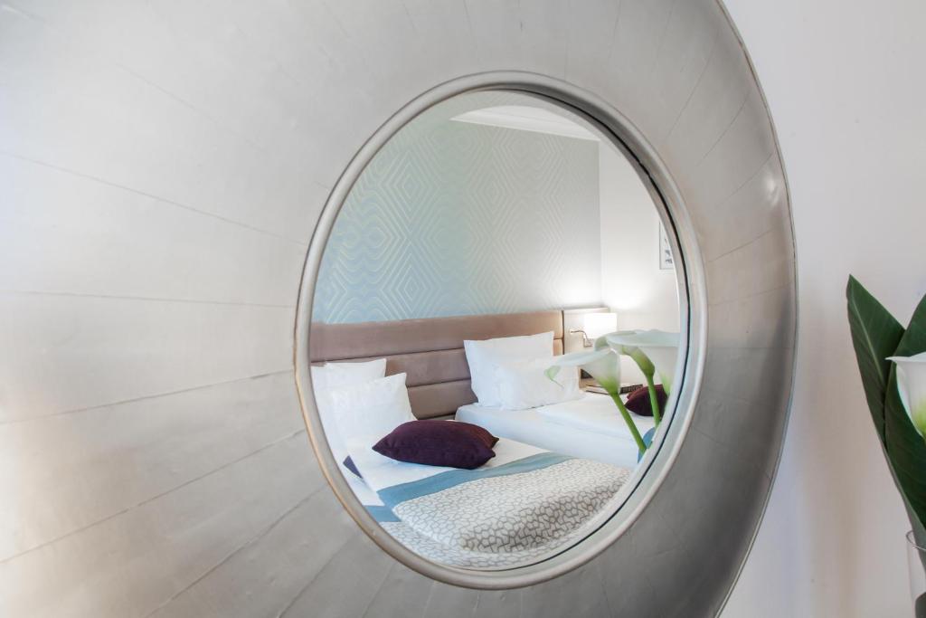 Crowne Plaza Berlin City Centre Ku'damm by IHG - Resim 40