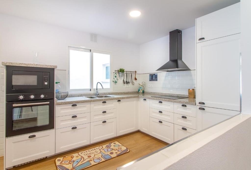 Kuchyň nebo kuchyňský kout v ubytování Siscar Apartment Altea