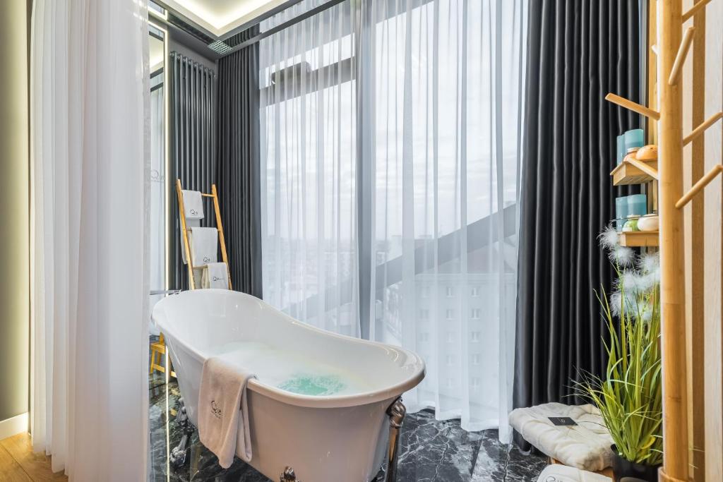 Q18 ApartHotel - Resim 7