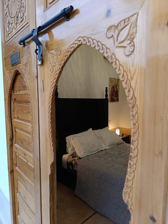 Postel nebo postele na pokoji v ubytování Dar 14 Marrakech