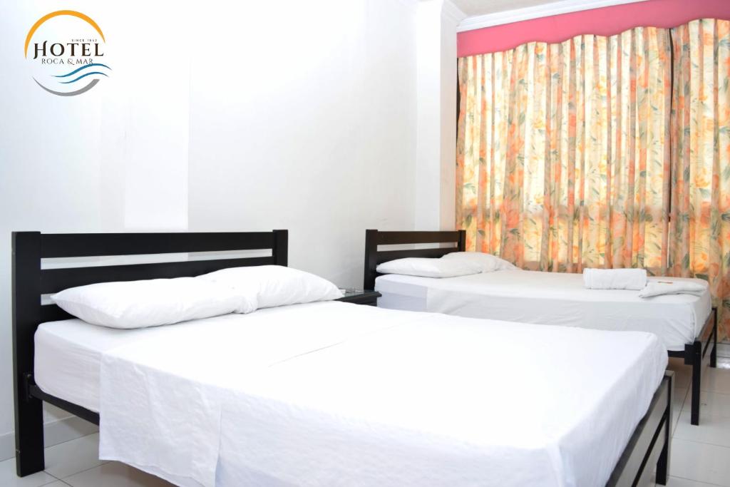 Hotel Roca & Mar - Family Double Room
