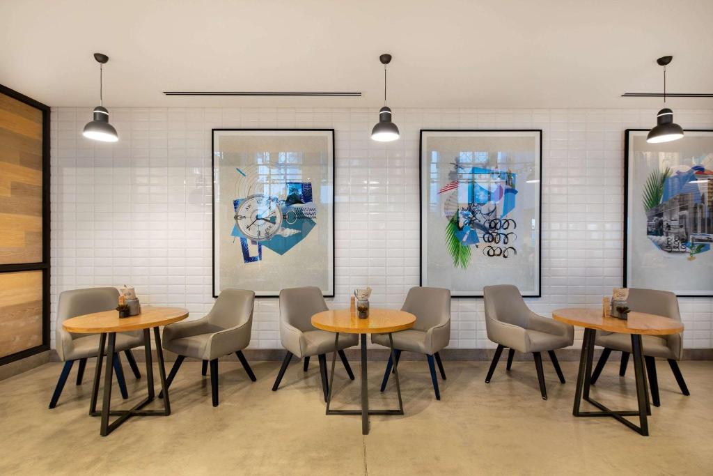 Rove Dubai Marina - Resim 21