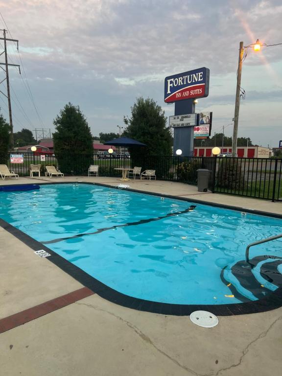 The swimming pool at or close to Fortune Inn & Suites