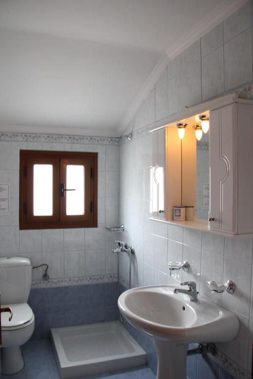 Stis Kyra - Vasilikis - 9