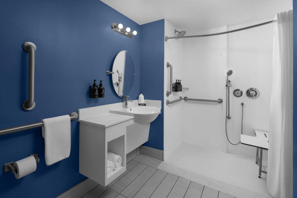 Hotel Indigo Charleston - Mount Pleasant, an IHG Hotel - 
