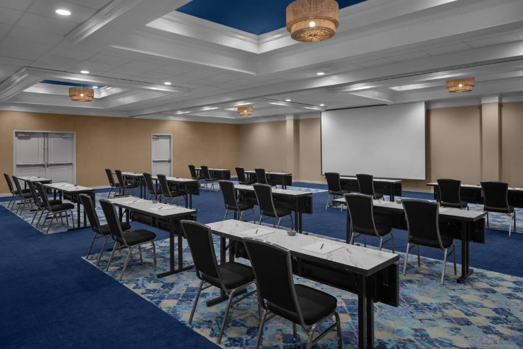 Hotel Indigo Mount Pleasant by IHG photo