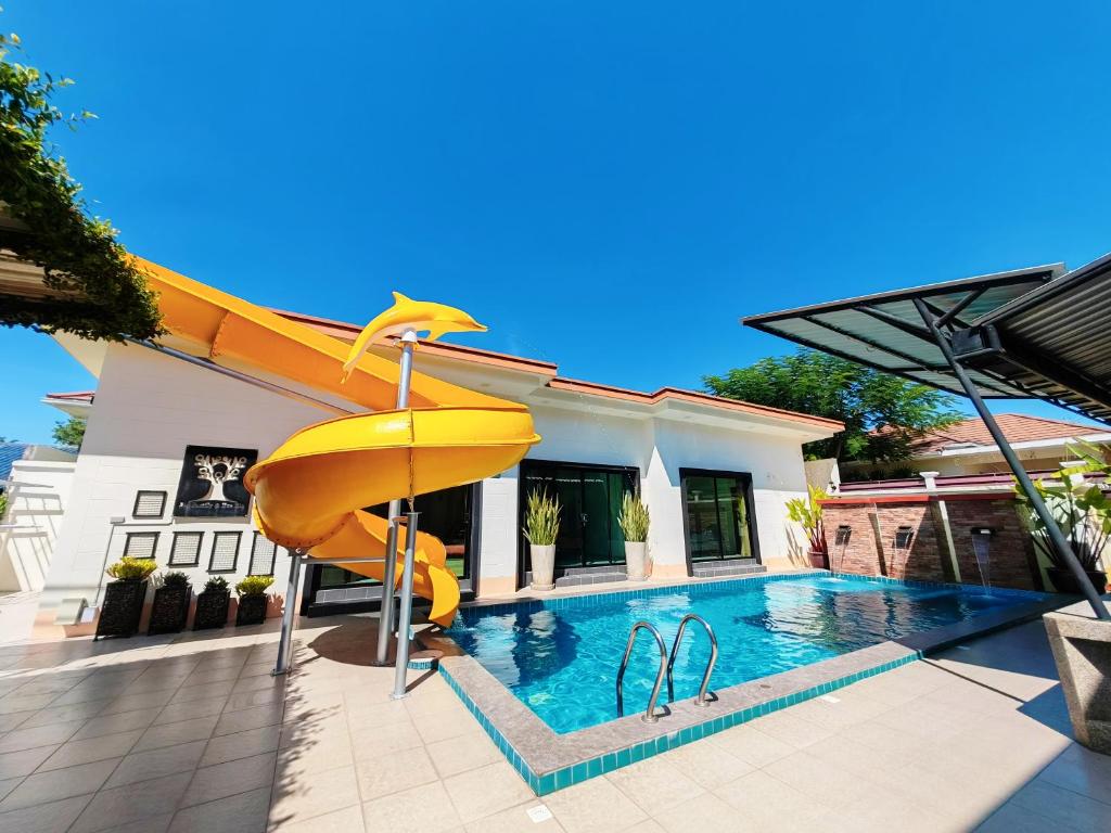 Bazen u ili blizu objekta Baan Big Family Pool Villa