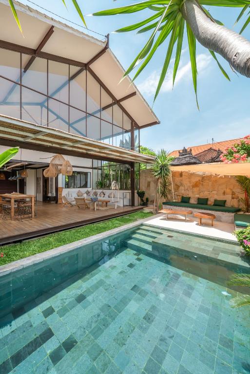 THE LOD HOUSE, 3BR VILLA PRIVATE POOL Villa (Bali) - Deals, Photos & Reviews