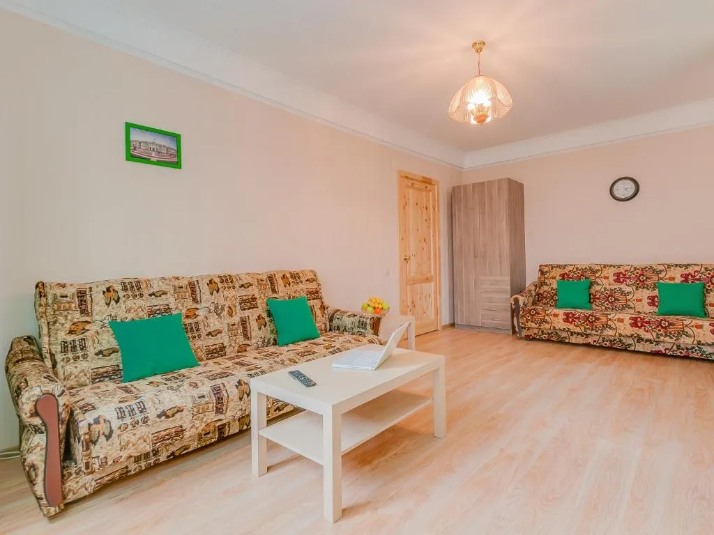 Fresh Flat on Varshavskaya 61, Sankt Petersburg, Rusia