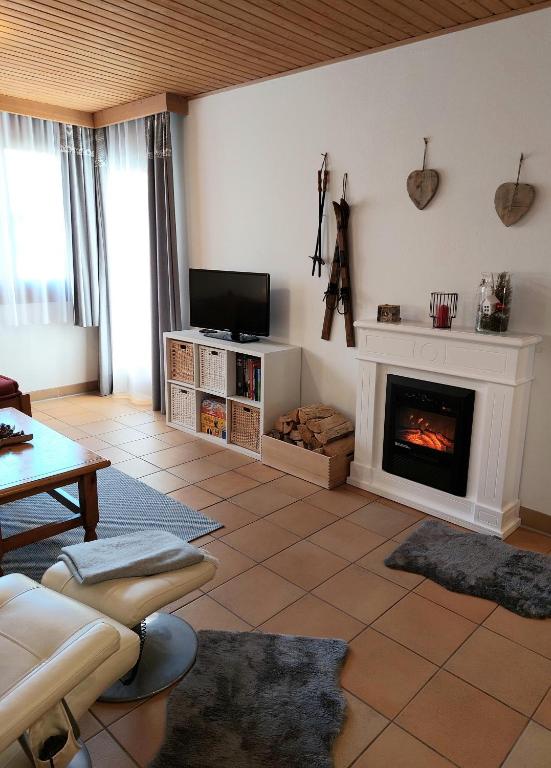 TV a/nebo společenská místnost v ubytování Apartment Gerlitzen Garden