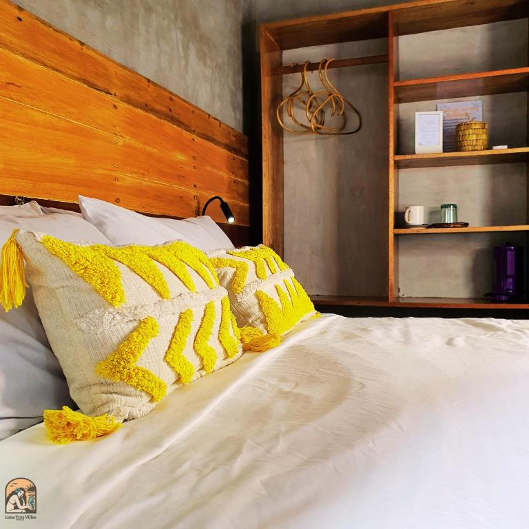 Luna Tres Homestay Siargao - Deluxe Double Room