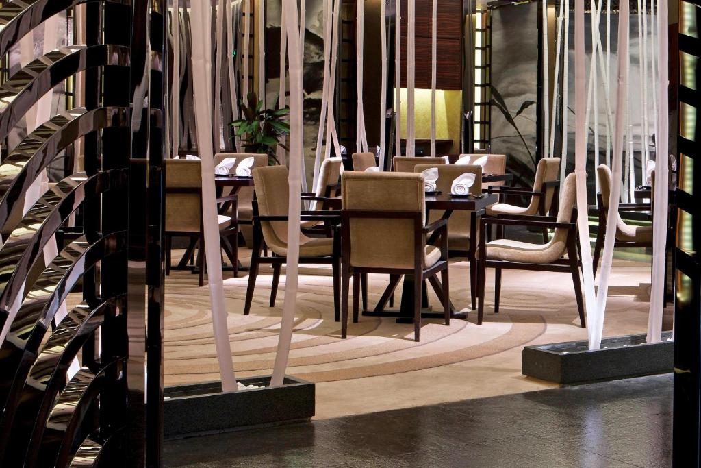 Posezení v ubytování Sheraton Grand Beijing Dongcheng Hotel