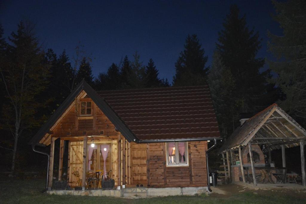 Budova, kde se prázdninový dům nachází