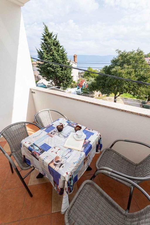Fotografia z galérie ubytovania Apartment in Vrbnik/Insel Krk 35987 vo Vrbniku