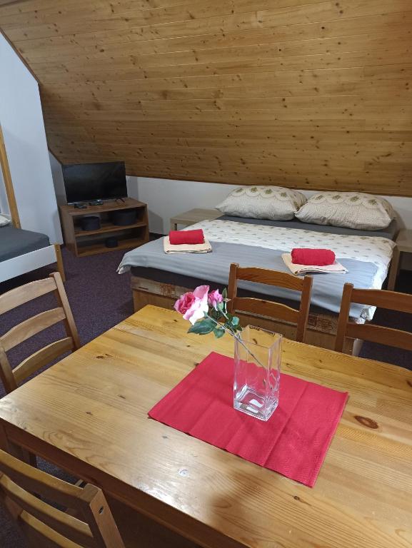 Postel nebo postele na pokoji v ubytování Chata Dáša