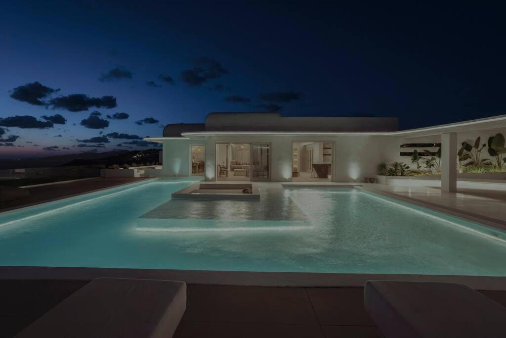 Bazén v ubytování Aqua Pearl Mykonos nebo v jeho okolí