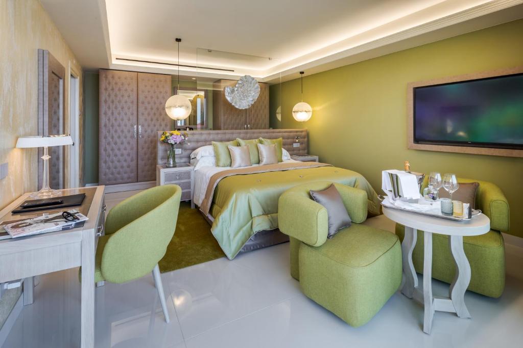 Posezení v ubytování Cala Beach Resort
